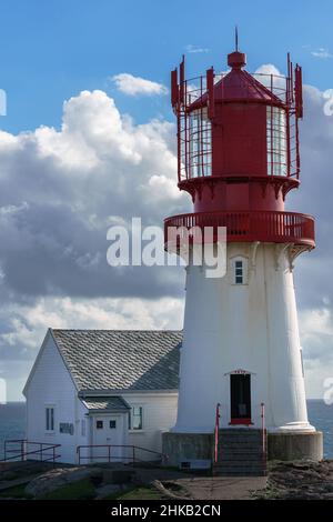 LINDESNES, NORVÈGE- SEPTEMBRE 08. Phare à Lindesnes, le point le plus au sud du continent norvégien. Banque D'Images