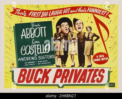 BUD ABBOTT, LOU COSTELLO et LES SŒURS ANDREWS dans BUCK PRIVATES (1941), dirigé par ARTHUR LUBIN.Crédit: INTERNATIONAL UNIVERSEL / Album Banque D'Images