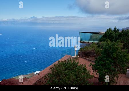 Aussichtsplattform am Aussichtspunkt Mirador de Abrante BEI Agulo, Blick auf eriffa und den Teide, la Gomera, Kanarische Inseln, Espagnol Banque D'Images