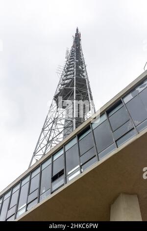 Vue sur l'antenne de la tour de télévision et aussi l'attraction touristique à Brasilia Banque D'Images