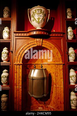 Hôtel-Dieu des Hospices civils de Beaune, la pharmacie, Côte-d'Or, Bourgogne-France-Comte, Bourgogne,France, Europe Banque D'Images