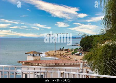 Sant Pol de Mar est le village le plus pittoresque de la Costa Brava avec ses maisons blanches qui descendent jusqu'à la mer. Banque D'Images