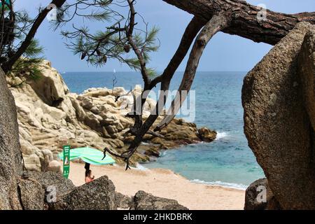 La belle ville de Platja d'Aro (Gérone) l'une des stations touristiques les plus populaires au coeur de la Costa Brava, Espagne Banque D'Images