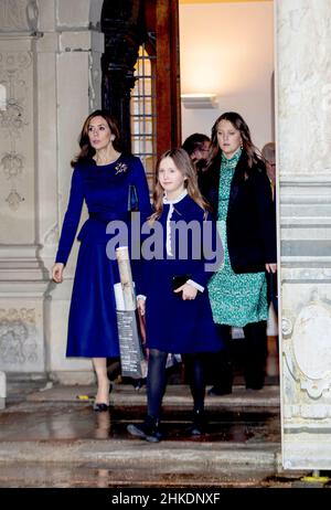 La princesse de la Couronne Mary, la princesse Isabella et la princesse Josephine du Danemark au palais Frederiksborg de Hillerod, le 03 février 2022, la princesse de la Couronne ouvre au Musée d'histoire nationale l'exposition HRH la princesse de la Couronne Mary 1972 ?2022, qui raconte l histoire personnelle et l importance de la Princesse de la Couronne pour la Maison Royale du Danemark, un nouveau portrait de son Altesse Royale sera également dévoilé, à l occasion de l anniversaire de la Princesse de la Couronne 50th, le 05-02-2022 photo: Albert Nieboer/pays-Bas OUT/point de vue OUT Banque D'Images