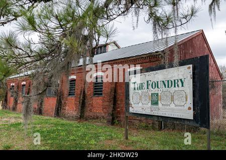 Selma, Alabama, États-Unis - 26 janvier 2021 : panneau à l'extérieur de l'historique Selma Ordnance and Naval Foundry, un centre de fabrication de premier plan pour la Confédération Banque D'Images