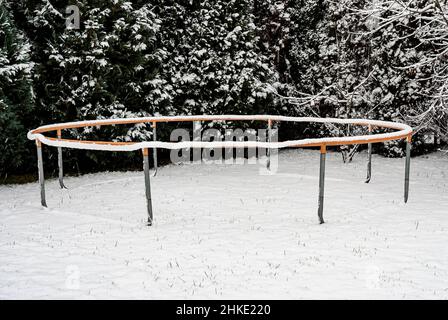 trampoline en hiver Banque D'Images