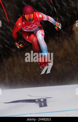 Pékin, Chine.04th févr. 2022.Niels Hintermann, de Suisse, s'entraîne dans la deuxième descente des hommes lors des Jeux Olympiques d'hiver à Beijing le 3 février 2022.Hintermann a fixé le 6th meilleur moment pour la journée.Photo de Rick T. Wilking/UPI crédit: UPI/Alay Live News Banque D'Images