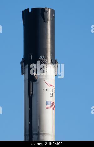 2 février 2022 ; Lompoc, Californie, États-Unis ; vue générale des ailettes de la grille sur le propulseur d'appoint de premier étage du SpaceX Falcon 9 après qu'il eut lancé la mission NROL-87 depuis le complexe de lancement spatial 4 est (SLC-4E) à la base spatiale de Vandenberg. Crédit photo : Stan Szeto-image du sport Banque D'Images