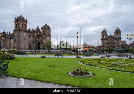 Plaza de Armas à Cusco tôt le matin. Banque D'Images