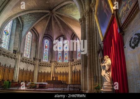 France, Gironde, la Reole, ville d'Art et d'Histoire, scène sur la via Lemovicensis ou Vezelay Way, l'une des voies principales vers Saint-Jacques-de-Compostelle, église Saint-Pierre Banque D'Images