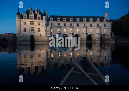 France, Indre et Loire, excursion canadienne en canoë dans la vallée du cher sous, ou près du château de Chenonceau Banque D'Images