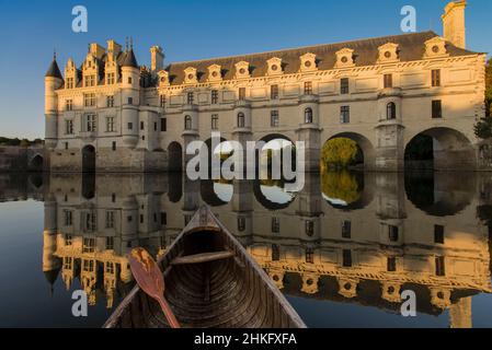 France, Indre et Loire, excursion canadienne en canoë dans la vallée du cher sous, ou près du château de Chenonceau Banque D'Images