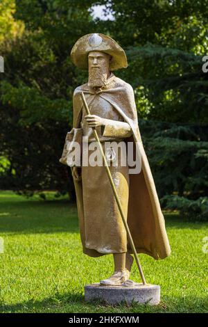 France, Pyrénées-Atlantiques, l'Hôpital-d'Orion, village sur la via Lemovicensis ou Vezelay Way, l'un des principaux chemins de Saint-Jacques-de-Compostelle, statue de pèlerin Banque D'Images