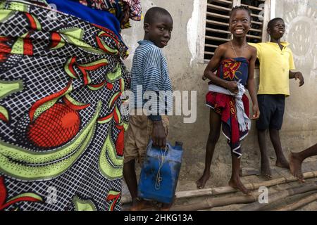 Bénin, Cotonou, ville flottante de Ganvie, dispensaire Banque D'Images