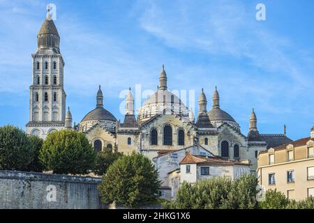 France, Dordogne, Périgueux, ville de scène sur la via Lemovicensis ou Vezelay Way, l'un des principaux moyens de Saint-Jacques-de-Compostelle, cathédrale Saint-Front, site classé au patrimoine mondial de l'UNESCO Banque D'Images