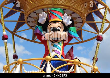 2015.04.11 Mickey Mouse à Disney World, Floride, pendant la Parade Disney Banque D'Images