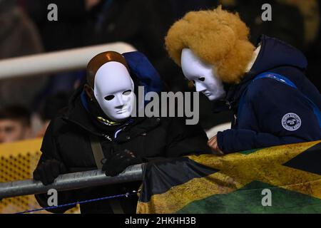 Birmingham, Royaume-Uni.04th févr. 2022.Les fans de Birmingham City portent des masques dans les stands crédit: Nouvelles Images /Alay Live News Banque D'Images