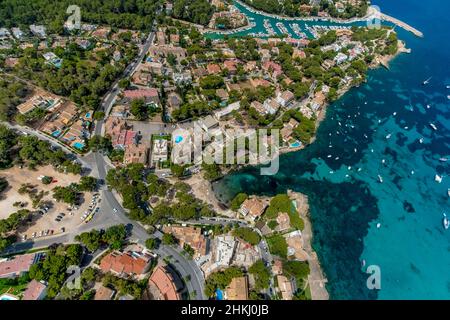 Vue aérienne, baie avec voiliers et plage de sable Calo d'en Pellicer, Santa Ponça, Calvià, Majorque, Iles Baléares,Espagne, Bateaux, ES, Europe, antenne Banque D'Images