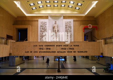 BRUXELLES, BELGIQUE -6 JANV. 2022- vue sur la gare centrale de Bruxelles, une station de métro et de chemin de fer dans le centre de Bruxelles, Belgique. Banque D'Images