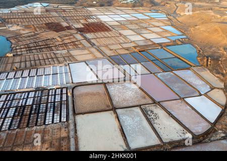 Salinas de Janubio, photo aérienne, îles Canaries, Lanzarote, Guatiza Banque D'Images