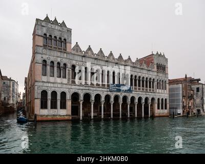 Venise, Italie - janvier 5 2022: Museo di Storia Naturale di Venezia ou Musée d'Histoire naturelle de Venise sur le Canal Grande dans la Fondaco dei Turchi Pala Banque D'Images