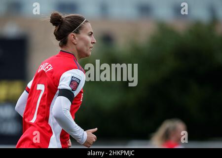 Londres, Royaume-Uni.05th févr. 2022.Stephanie Catley (7 Arsenal) au match de la Barclays FA Womens Super League entre Arsenal et Manchester United à Meadow Park à Londres, en Angleterre.Liam Asman/SPP crédit: SPP Sport presse photo./Alamy Live News Banque D'Images