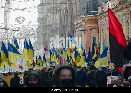 Manifestation de l'unité de l'Ukraine, face à la concentration des troupes pour l'agression militaire de la Russie.Kharkiv, Ukraine Banque D'Images