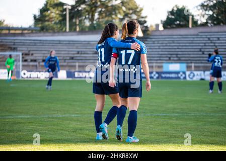 Clara Mateo du FC Paris et Gaetane Thiney du FC Paris fêtent le but lors du championnat féminin de France D1 Arkema football match entre le FC Paris et COMME Saint-Etienne le 5 février 2022 au stade Robert Bobin de Bondoufle, France - photo Antoine Massinon / A2M Sport Consulting / DPPI Banque D'Images