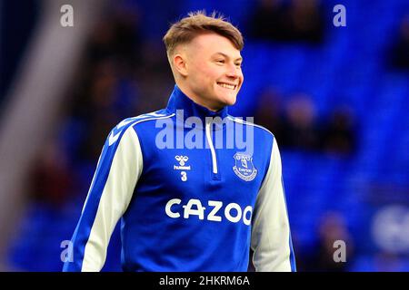 Liverpool, Royaume-Uni.05th févr. 2022.Nathan Patterson d'Everton pendant le match de la Premier League entre Everton et Brentford à Goodison Park le 5th 2022 février à Liverpool, en Angleterre.(Photo de Tony Taylor/phcimages.com) Credit: PHC Images/Alamy Live News Banque D'Images