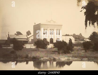 Art inspiré par les salles YMCA - Christchurch, Burton Brothers studio, 1880-1889, Nouvelle-Zélande, vue d'un groupe de bâtiments de l'autre côté de l'eau, avec un arbre dans le premier plan supérieur droit, œuvres classiques modernisées par Artotop avec une touche de modernité. Formes, couleur et valeur, impact visuel accrocheur sur l'art émotions par la liberté d'œuvres d'art d'une manière contemporaine. Un message intemporel qui cherche une nouvelle direction créative. Artistes qui se tournent vers le support numérique et créent le NFT Artotop Banque D'Images