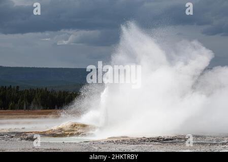 Depuis le sentier Fountain Paint pots, dans le parc national de Yellowstone. Banque D'Images