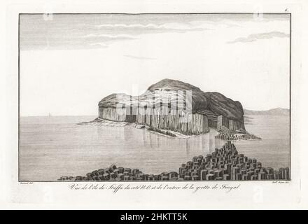 Vue sur l'île de Staffa depuis le nord-ouest, les Hébrides intérieures, l'Écosse, et l'entrée de la grotte de Fingal.Petite île de colonnes de basalte volcanique, habitée par deux ménages en 1797.Vue de l'ile de Staffa du cote N.O. et de l'entrée de la grotte de Fingal.Gravure en plaque de cuivre de Giuseppe Dall'Acqua d'après Durand de Scipion Breislak's Traite sur la structure exposition du Globe, Treatise on the Exterior structure of the Globe, Jean-Pierre Giegler, Milan, 1822. Banque D'Images