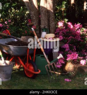 ASSORTIMENT D'OUTILS DE JARDINAGE Banque D'Images