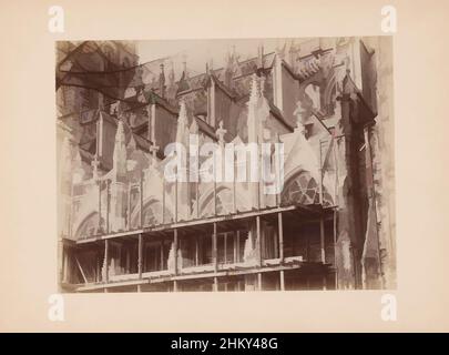 Art inspiré par le côté sud de la nef de la cathédrale Saint-Jean à Den Bosch, anoniem (Monumentenzorg) (attribué à), Sint-Janskathedraal, 1890 - 1920, support photographique, carton, Imprimé albumine, hauteur 172 mm × largeur 232 mm, oeuvres classiques modernisées par Artotop avec une touche de modernité. Formes, couleur et valeur, impact visuel accrocheur sur l'art émotions par la liberté d'œuvres d'art d'une manière contemporaine. Un message intemporel qui cherche une nouvelle direction créative. Artistes qui se tournent vers le support numérique et créent le NFT Artotop Banque D'Images