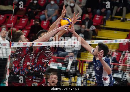 Pérouse, Italie.05th fév. 2022. Vukasinovic marko (n.1 consar ravenna) pendant Sir Safety Conad Perugia vs Consar Ravenna, Volleyball Italien Serie A Men SuperLeague Championship Championship à Pérouse, Italie, février 05 2022 crédit: Independent photo Agency/Alay Live News Banque D'Images