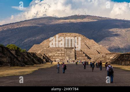 Pyramide de la Lune, site archéologique de Teotihuacan, site classé au patrimoine mondial de l'UNESCO, Mexico.Amérique du Nord Banque D'Images