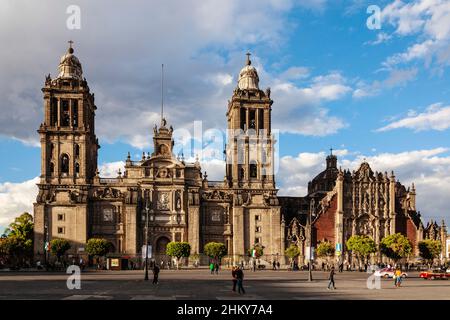 Cathédrale métropolitaine (Catedral Metropolitana de la Asunción de Maria), Plaza de la Constitucion, place Zocalo, Mexico.Amérique du Nord Banque D'Images