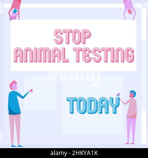 Panneau d'écriture à la main Stop Animal Testing. Concept Internet expérience scientifique qui vivent animal forcé de subir quatre collègues dessin debout Banque D'Images