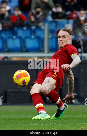 Rome, Italie.5th févr. 2022.Rick Karsdorp, d'AS Roma, en action pendant la série Un match de football entre Roma et Gênes au stade olympique.Crédit: Riccardo de Luca - mise à jour des images/Alamy Live News Banque D'Images