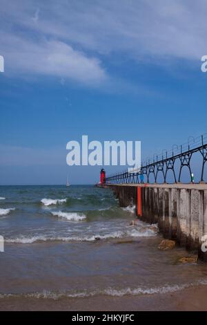 Phare de South Haven Breakwater le long du lac Michigan Banque D'Images