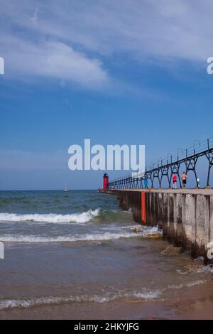 Phare de South Haven Breakwater le long du lac Michigan Banque D'Images