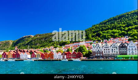 Maisons colorées dans le quartier historique de Bryggen à Bergen, site de l'UNESCO en Norvège Banque D'Images