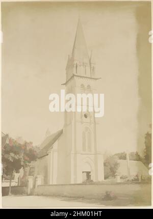 Art inspiré par Church in France, partie d'un album photo d'un photographe amateur français avec des photos d'une famille, distillerie Delizy & amp; Doistau fils, l'armée et les lieux d'intérêt en France., France, c. 1900 - c. 1910, papier, imprimé albumine, hauteur 151 mm × largeur 111 mm, oeuvres classiques modernisées par Artotop avec une touche de modernité. Formes, couleur et valeur, impact visuel accrocheur sur l'art émotions par la liberté d'œuvres d'art d'une manière contemporaine. Un message intemporel qui cherche une nouvelle direction créative. Artistes qui se tournent vers le support numérique et créent le NFT Artotop Banque D'Images