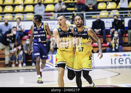 Italie- Panier, 6 febbraio 2022 LNP A2 Reale Mutua Torino vs Orlandina Panier Banque D'Images