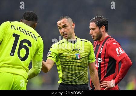 Milan, Italie.05th févr. 2022.L'arbitre Marco Guida a vu dans la série Un match entre l'Inter et l'AC Milan à Giuseppe Meazza à Milan.(Crédit photo : Gonzales photo/Alamy Live News Banque D'Images