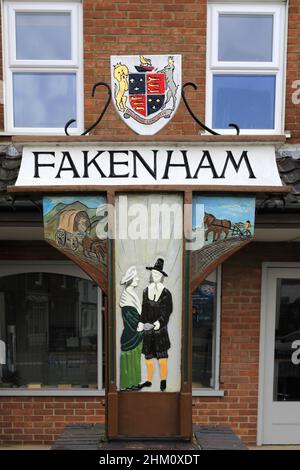 Fakenham Town Sign, Norfolk County, Angleterre, Royaume-Uni Banque D'Images