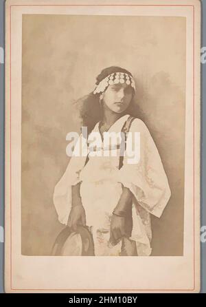 Art inspiré par Portrait d'une jeune femme inconnue avec tambourine, Famin et Cié., Algerije, 1863 - 1889, carton, Imprimé albumine, hauteur 164 mm × largeur 108 mm, oeuvres classiques modernisées par Artotop avec une touche de modernité. Formes, couleur et valeur, impact visuel accrocheur sur l'art émotions par la liberté d'œuvres d'art d'une manière contemporaine. Un message intemporel qui cherche une nouvelle direction créative. Artistes qui se tournent vers le support numérique et créent le NFT Artotop Banque D'Images