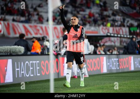 Buenos Aires, Argentine.05th févr. 2022.Juan Fernando Quintero salue ses fans lors du match amical entre River plate et Velez Sarfield, au stade Antonio Vespucio Liberti Monumental.Crédit : SOPA Images Limited/Alamy Live News Banque D'Images