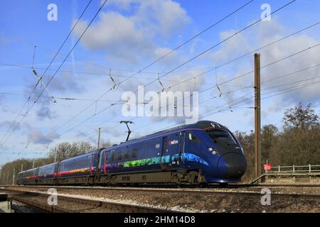 Hull trains 802301 Paragon train, East Coast main Line Railway; Peterborough, Cambridgeshire, Angleterre Banque D'Images