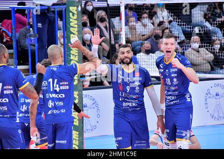 Trento, Italie.06th févr. 2022.Earvin Ngapeth (Leo Shoes Modène) pendant ITAS Trentino vs Leo Shoes Modène, Volleyball Italien Serie A Men SuperLeague Championship Championship à Trento, Italie, février 06 2022 crédit: Independent photo Agency/Alay Live News Banque D'Images